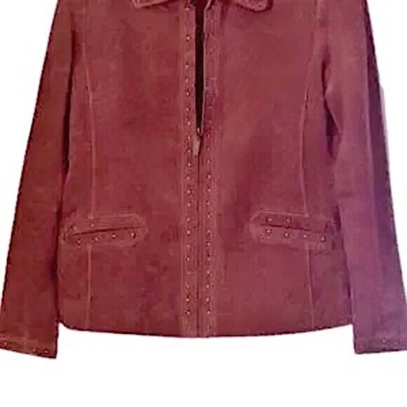 😊Monteray Bay Burgundy Suede Jacket Womens Sz 12 Antique Brass Studs Zip Pocket - Picture 3 of 10